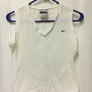 Nike sleeveless top